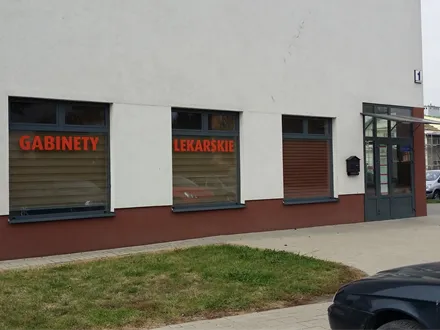 Wejście do Prywatnego Gabinetu Urologicznego przy ul. Lisa-Kuli 1 w Zamościu